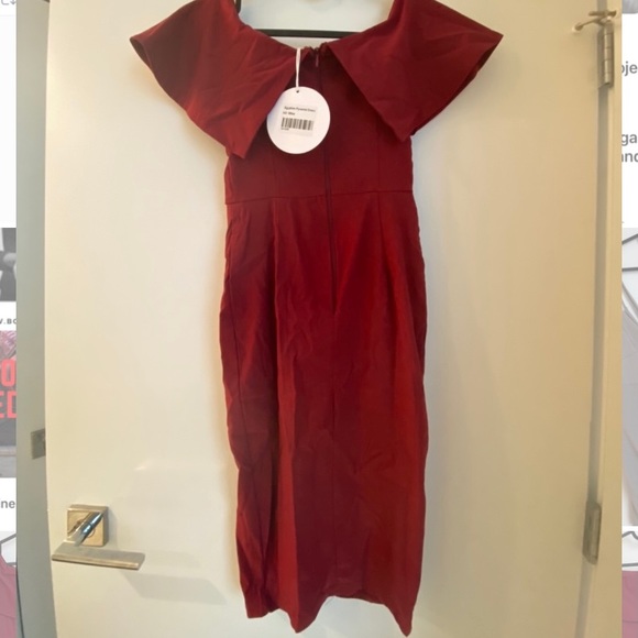 Princess Polly off-the-shoulder Bodycon Dress - Picture 2 of 2